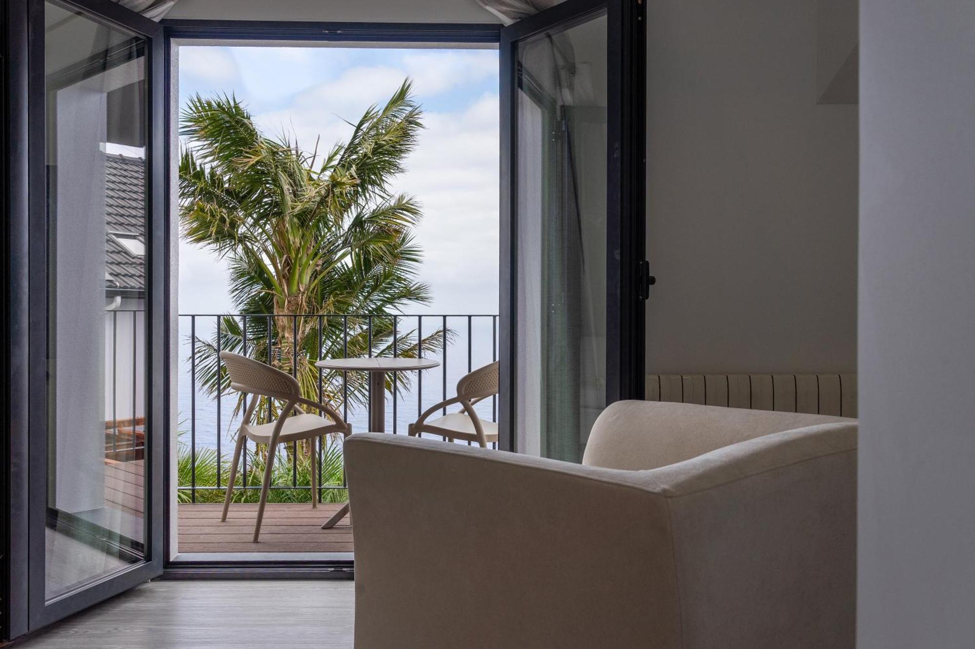 サン・ジョルジェ カーサ ダス プロテアス Bed & Breakfast エクステリア 写真