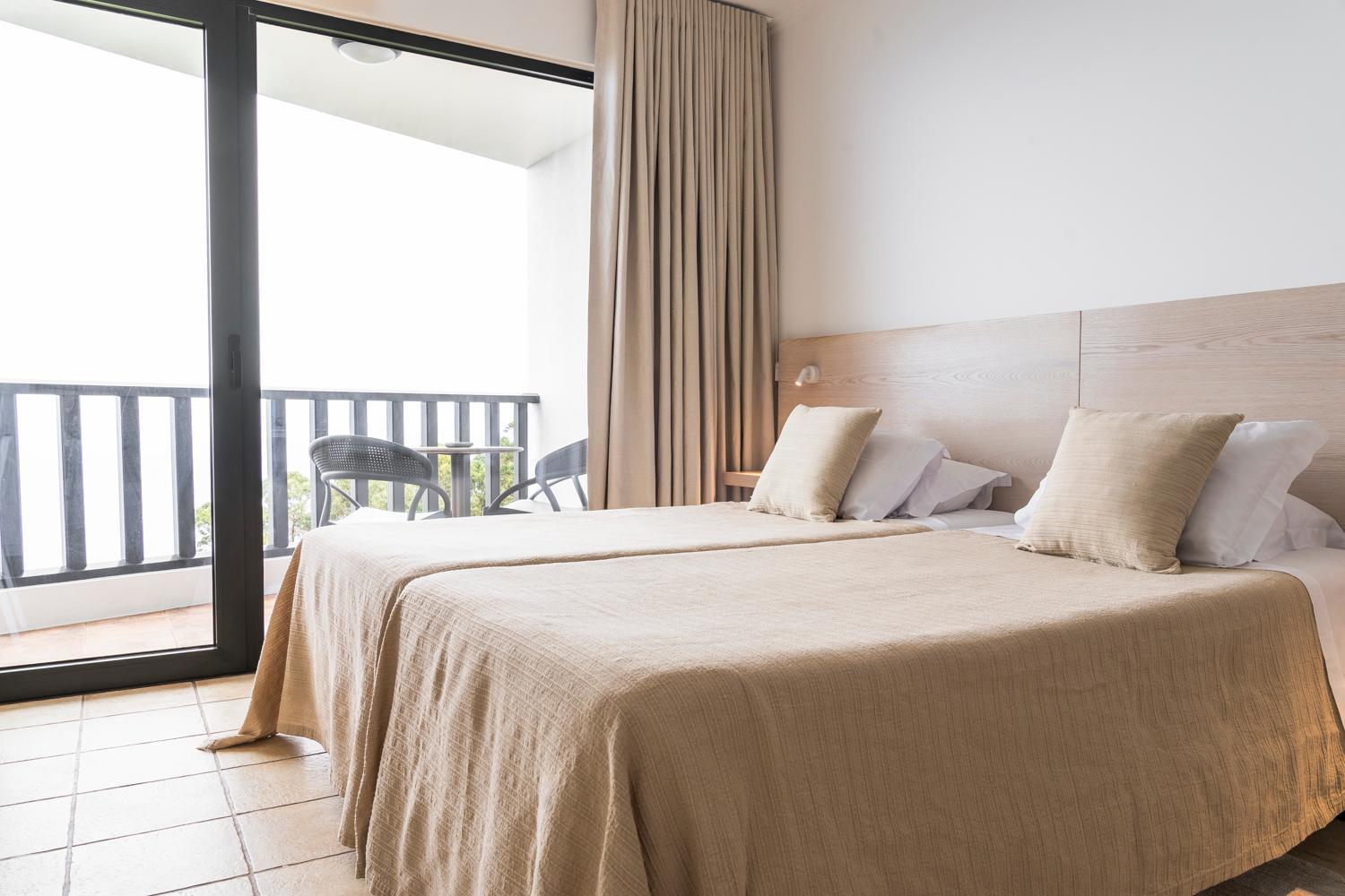 サン・ジョルジェ カーサ ダス プロテアス Bed & Breakfast エクステリア 写真